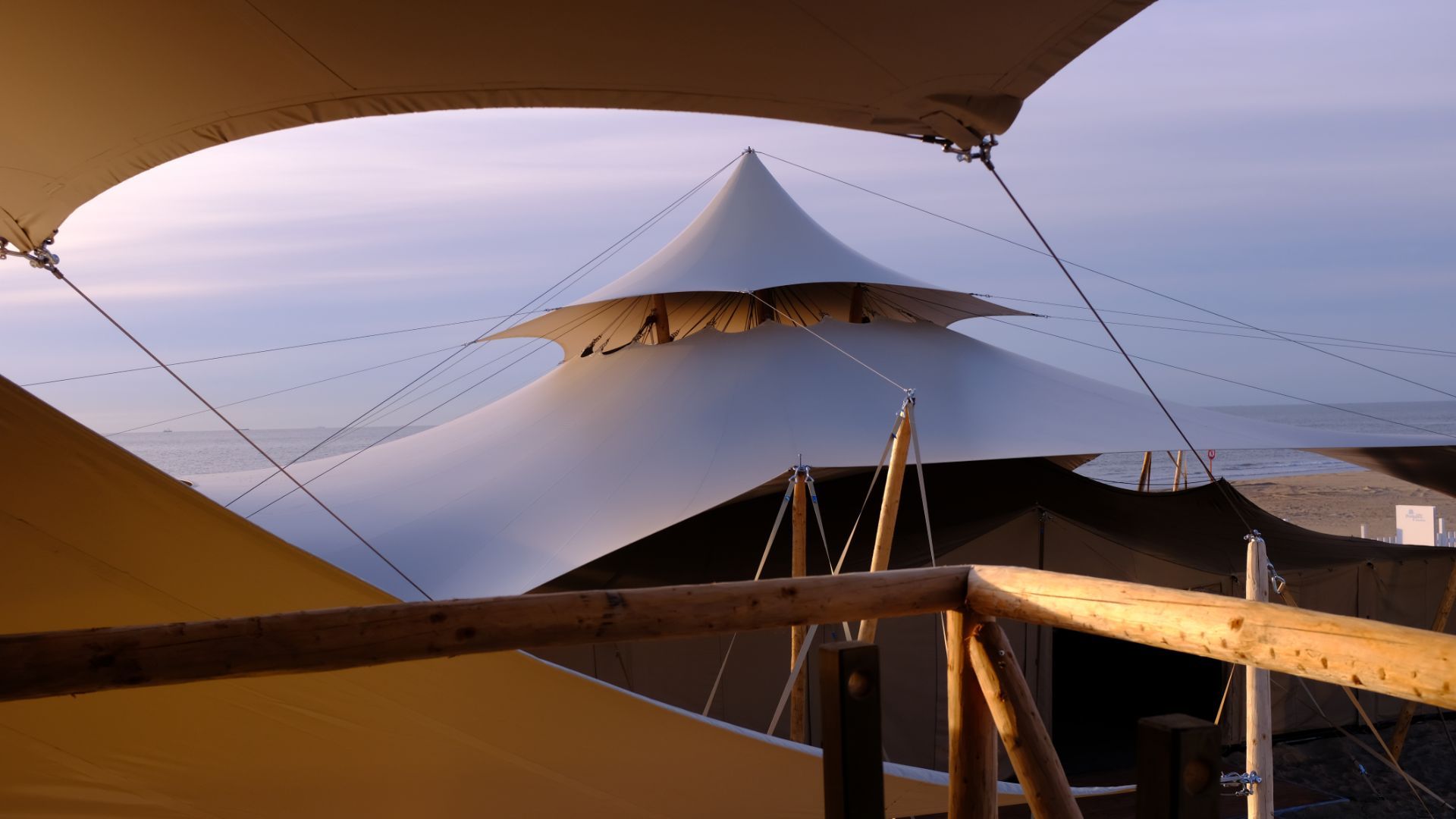Tensile structures that perfectly match with the new trend of barfoot luxury